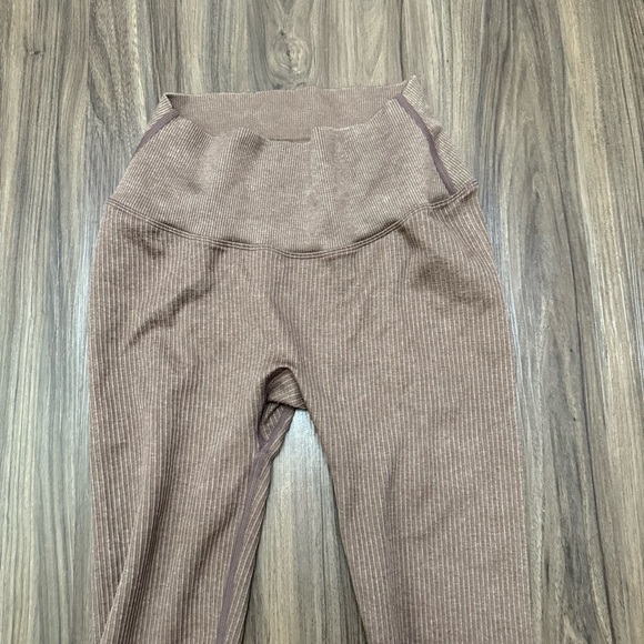 Balance Athletica women sz M “The Channel Pant” cropped leggings - Picture 7 of 8